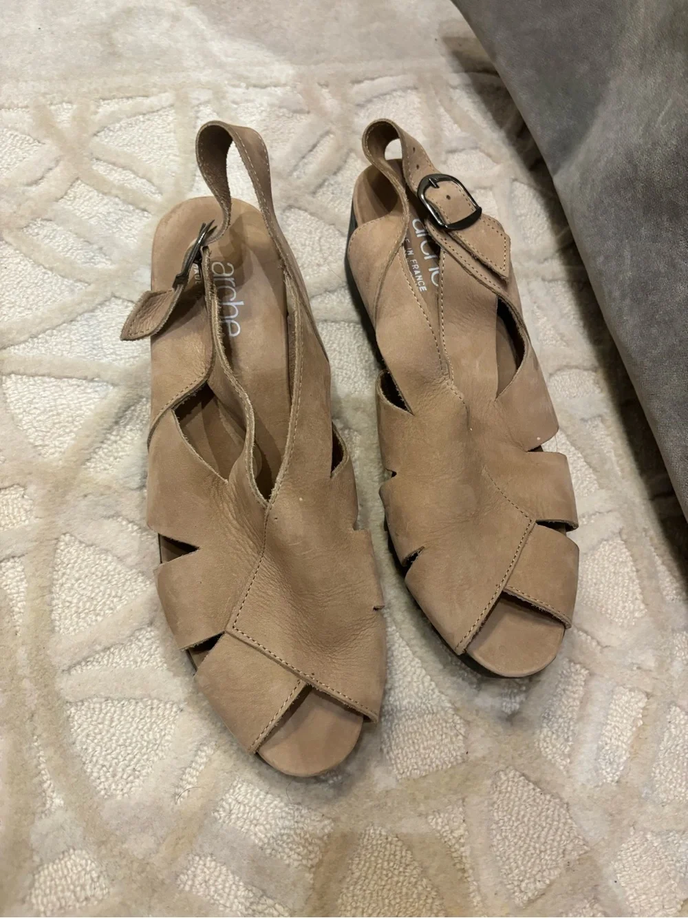 Arche Women's Beige Slingback Wedge Sandals